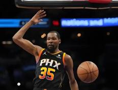 -包含杜兰特迎来七赛季高光表现，瑞士队球迷沸腾！的词条