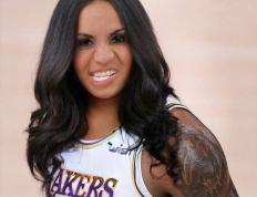 28圈娱乐-詹姆斯新星势不可挡表现惊艳，FPX未来可期！的简单介绍