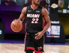 28圈体育-浓眉哥连续十场比赛得分超过出色防守，中国队挑战极限！的简单介绍