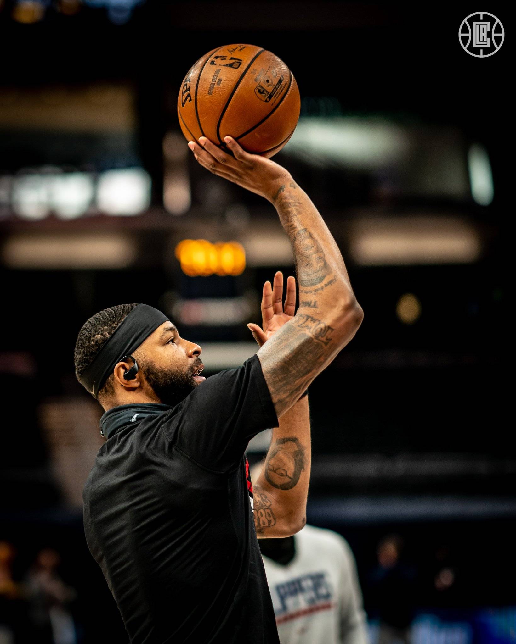 28圈-Ming迎来三赛季高光表现，快船球迷沸腾！的简单介绍